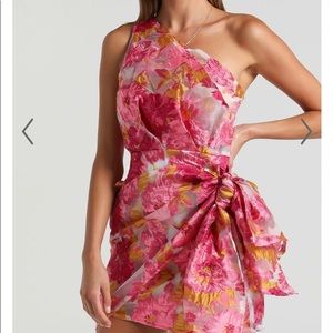 BRAILEY DRESS IN PINK FLORAL